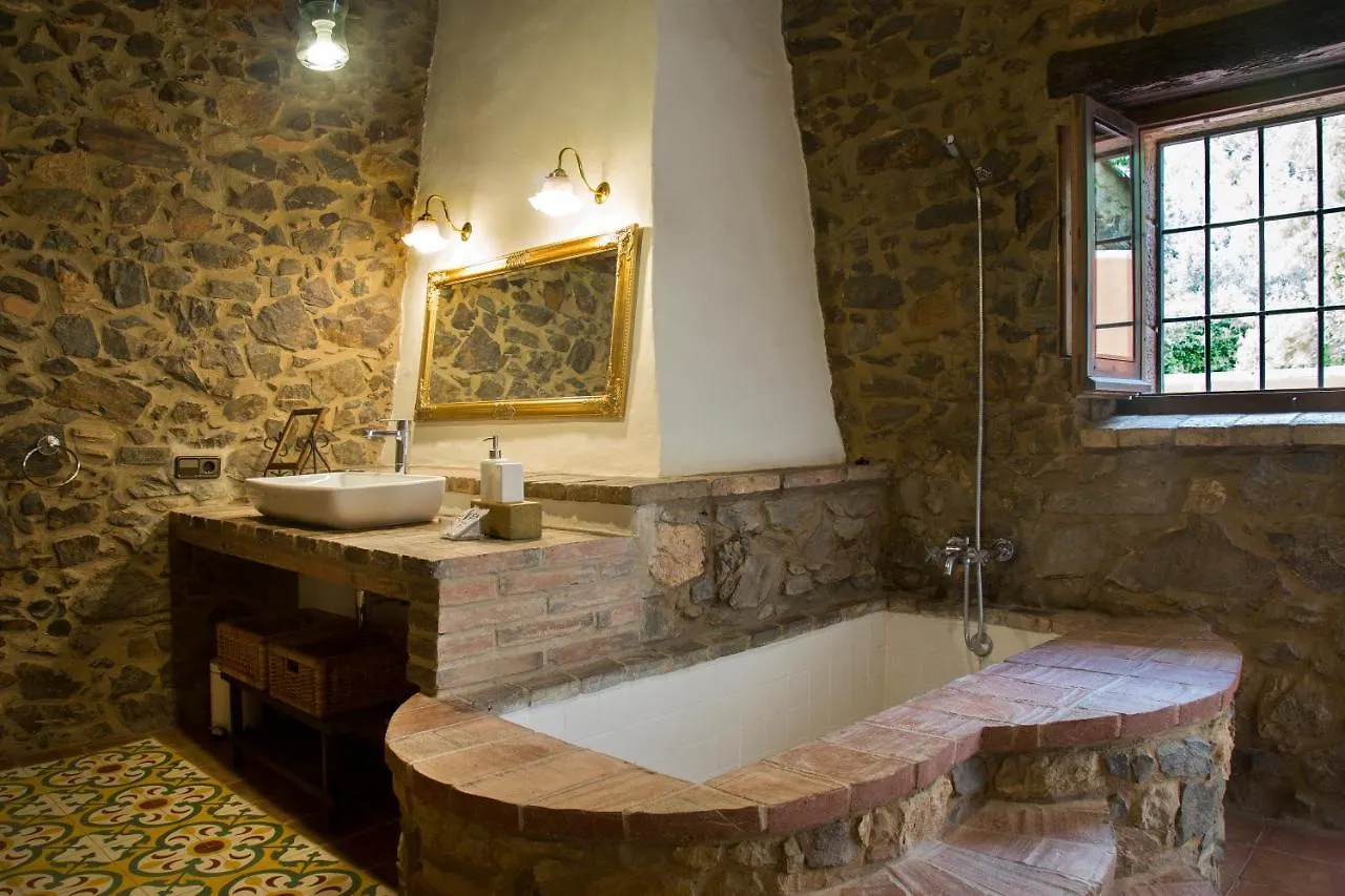 Mas Tomas Guest House Vall-Llobrega Spain